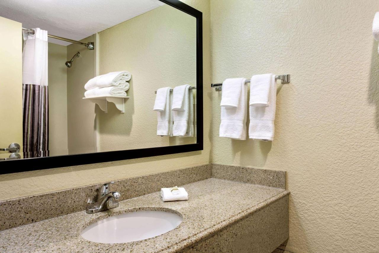 La Quinta By Wyndham Armonk Westchester Cnty Apt Екстер'єр фото
